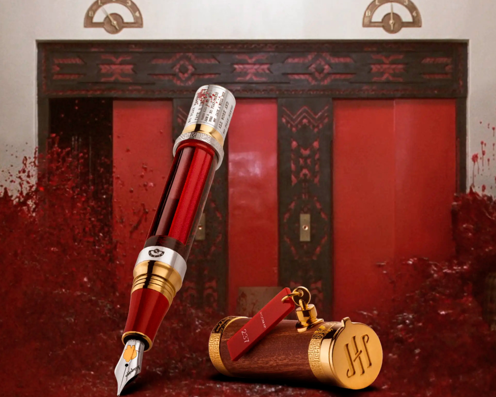 The Shining: la pluma que espera al final del pasillo
