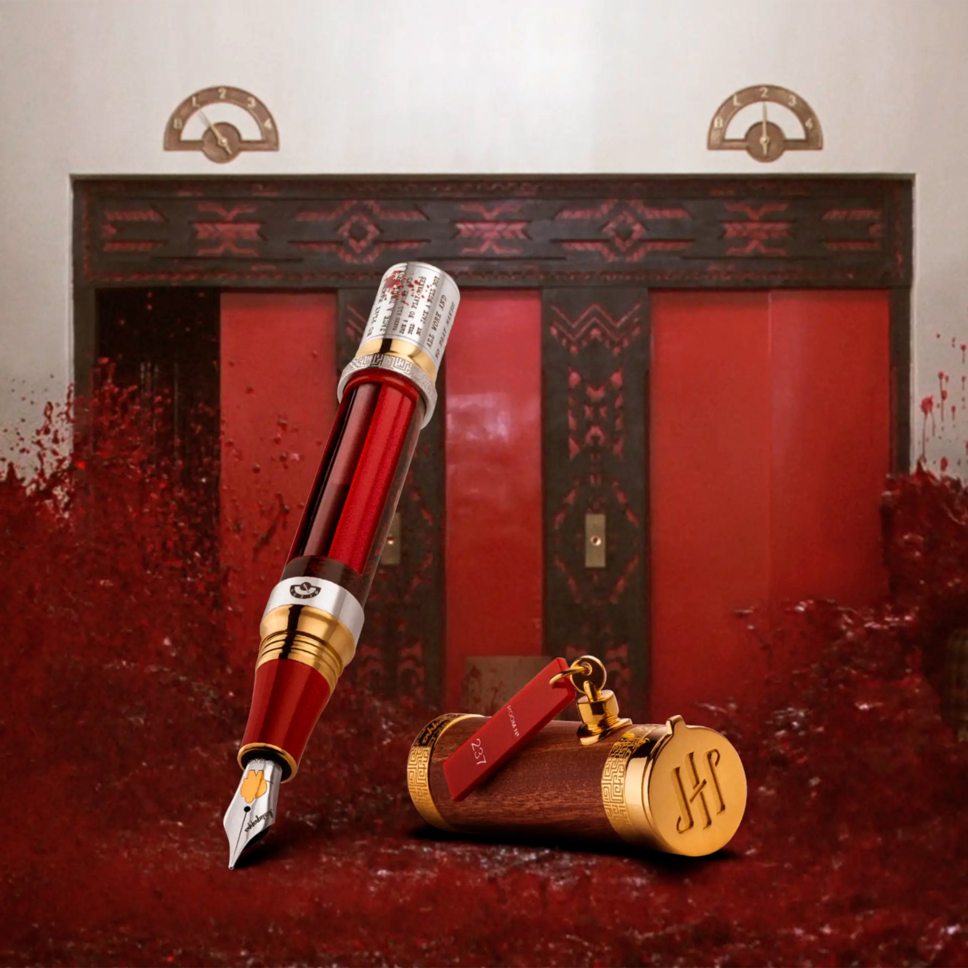 The Shining: la pluma que espera al final del pasillo