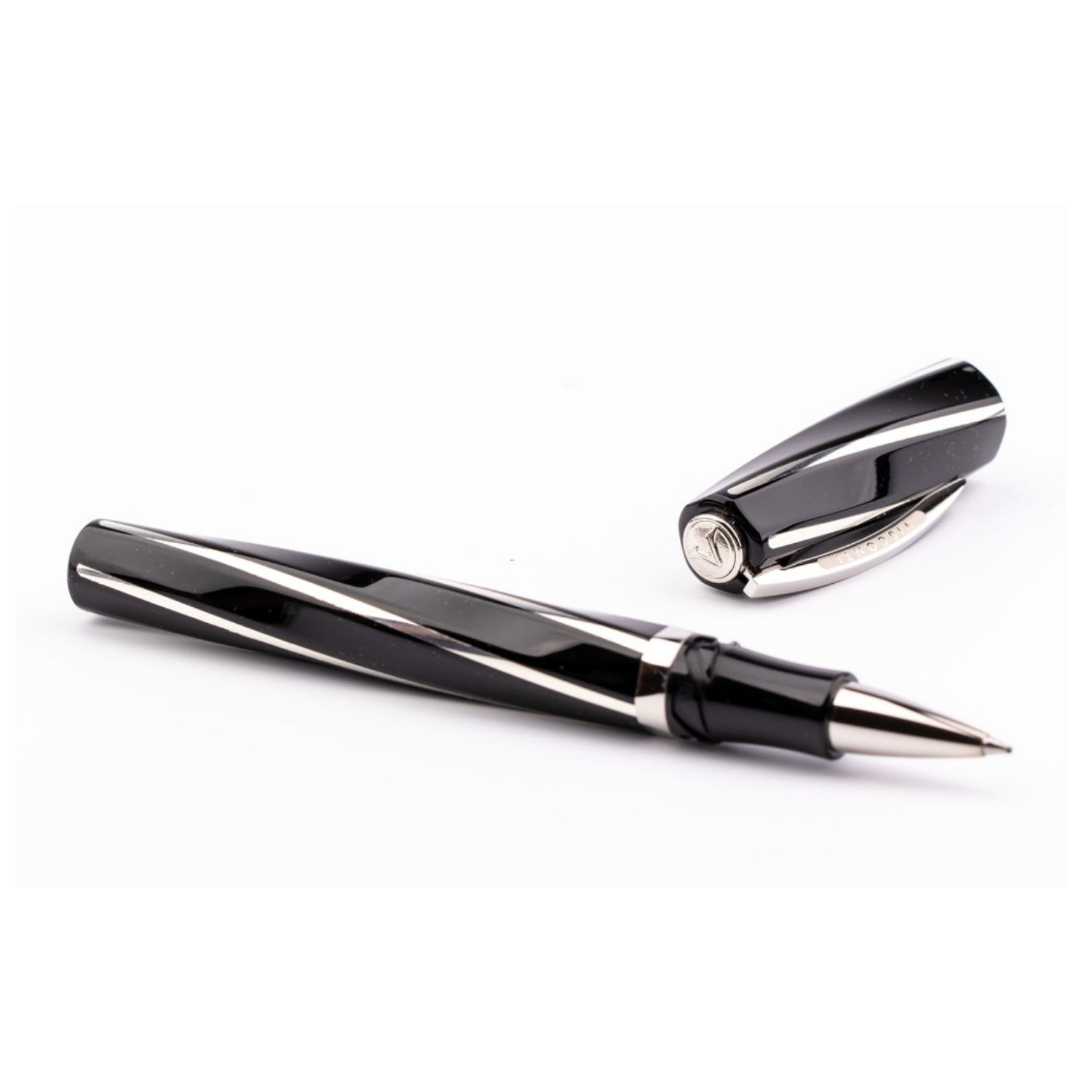 Divina Elegance Black Over Visconti
